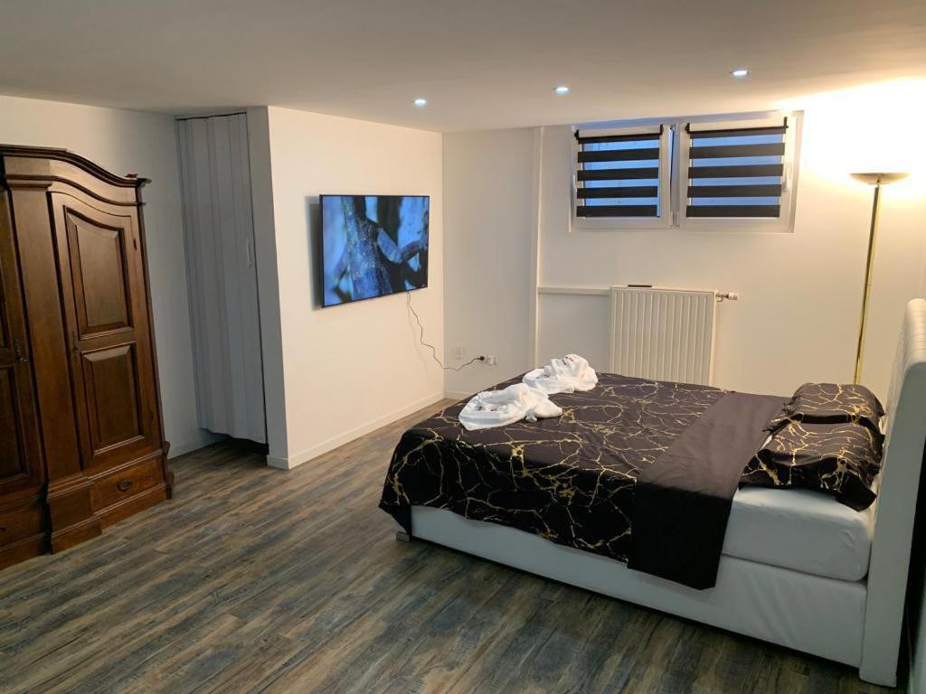 Studio 45M2 Tres Calme Village-Neuf Exteriör bild
